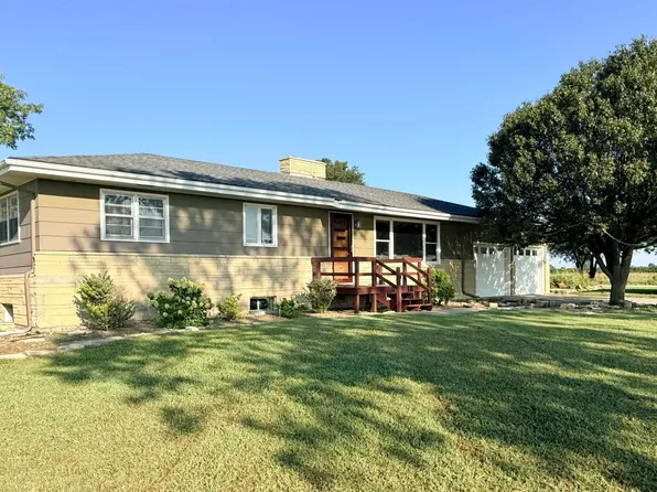2402 S 2800th Rd, Burdick, KS 66838