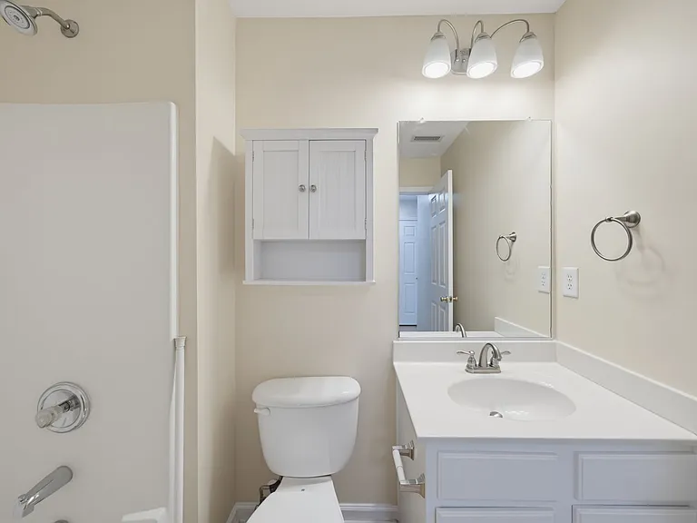 106 Anterbury Dr — Photo 24