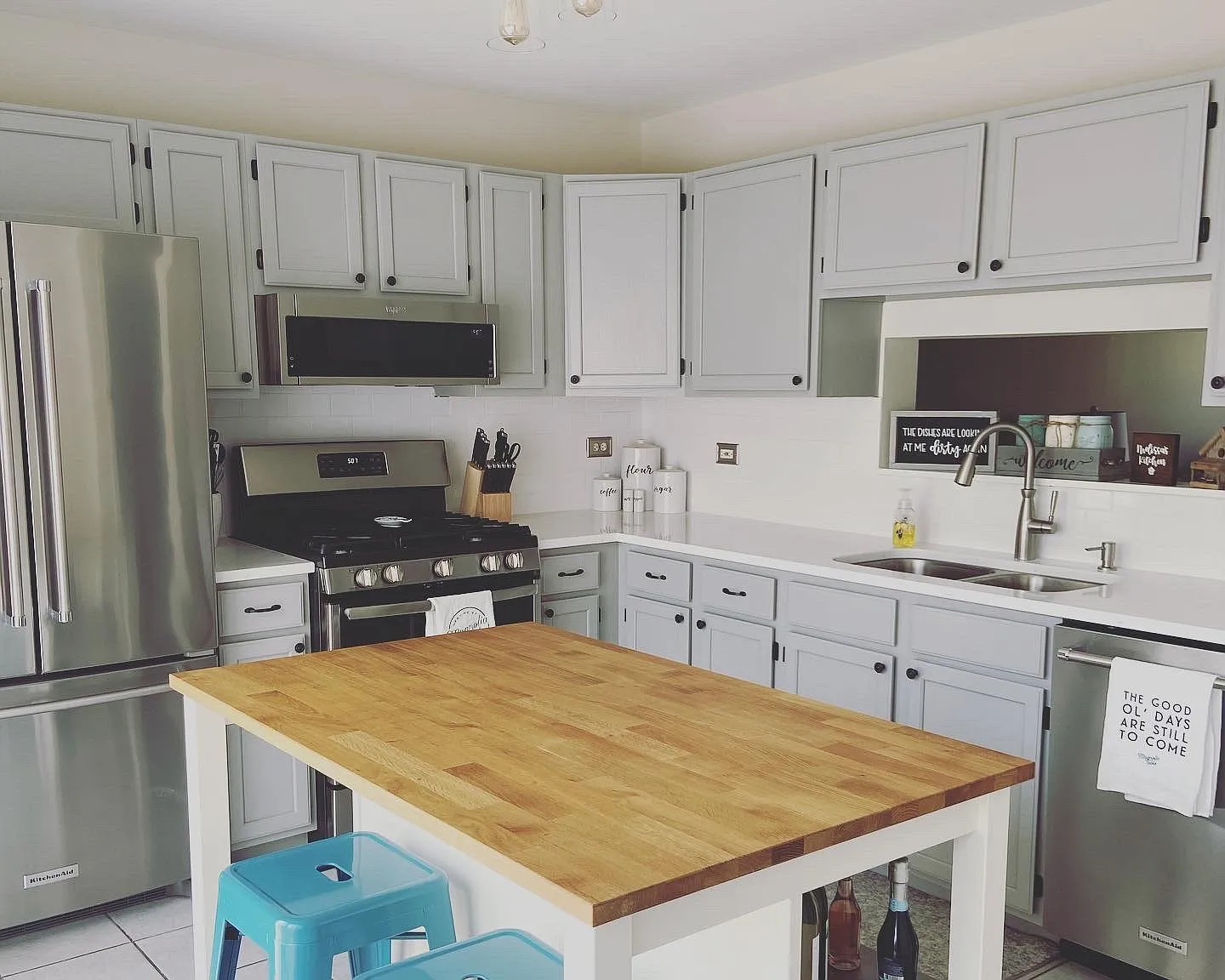 2 bed, 1.5 bath, 1560 sqft, $2,300 — Photo 2