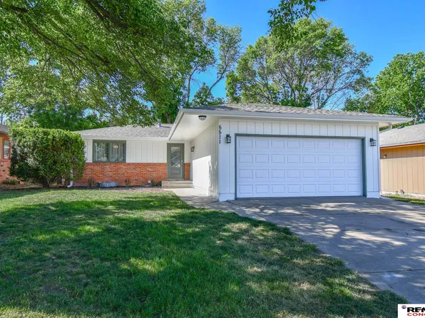 5511 Glade St, Lincoln, NE 68506