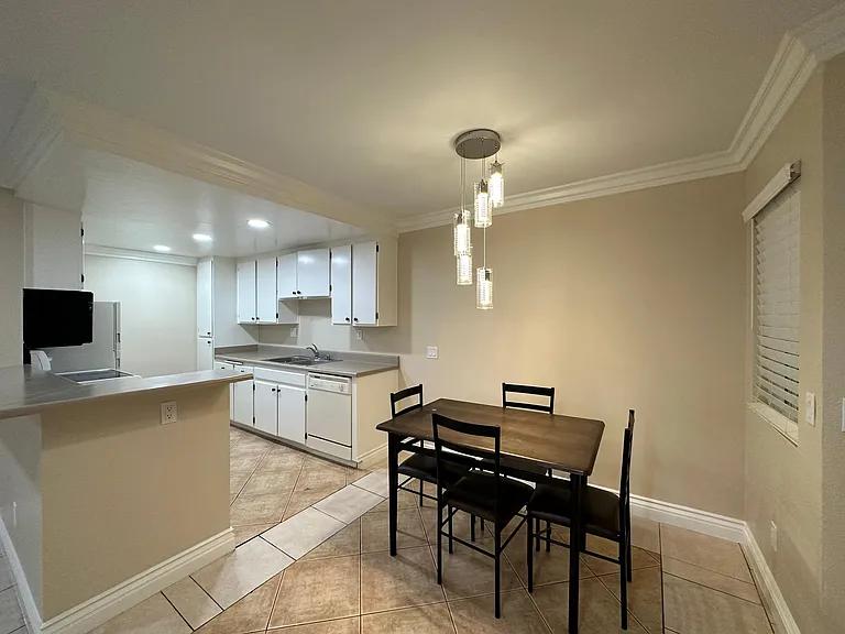 227 Woodland Pkwy #161 — Photo 4