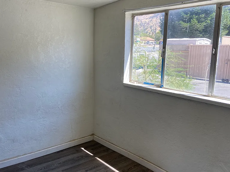 3720 Suhre St #B — Photo 15