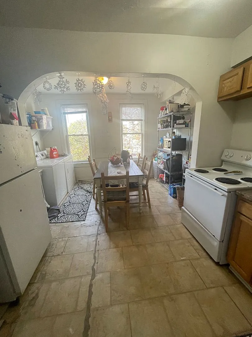 27 Welsford Street — Photo 1