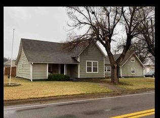 504 Comanche St, Garber, OK 73738