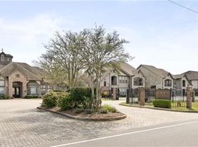 350 Emerald Forest Blvd