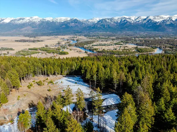 1150 Swan Hill Dr, Bigfork, MT 59911