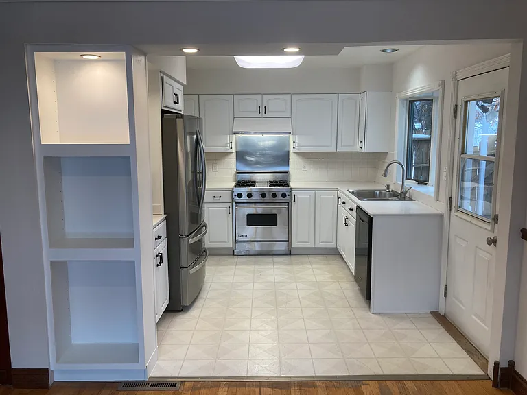 Open Kitchen - 2