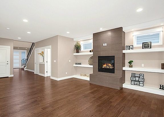 3rd image of 15020 Linden Ave N