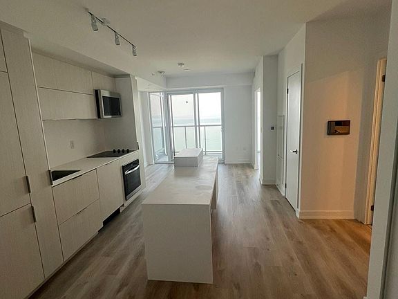 4th image of 370 Martha St S #1206