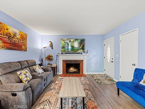 4th image of 1346 W Ivyton St