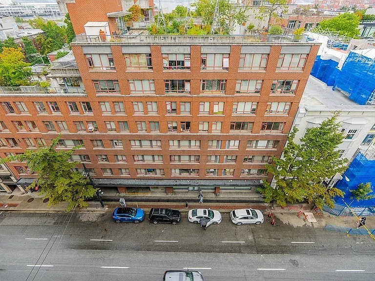 66 Cordova St W #1011 — Photo 33