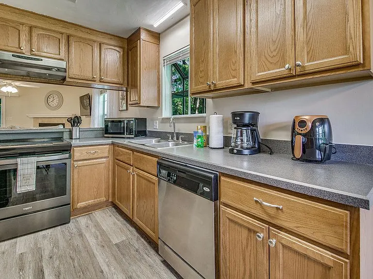 1500 E Johnson Ave #106 — Photo 8