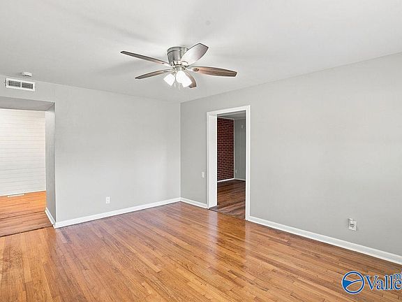 4th image of 4214 Coffee Dr SW