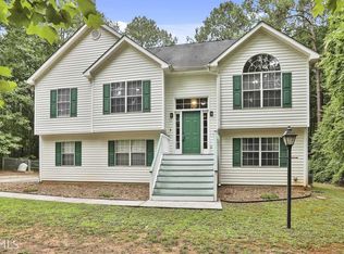 50 Happy Valley Estates Dr, Newnan, GA 30263