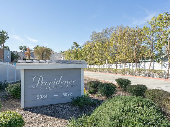 Community entry & driveway