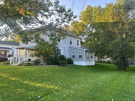 2nd image of 410 Hattie St