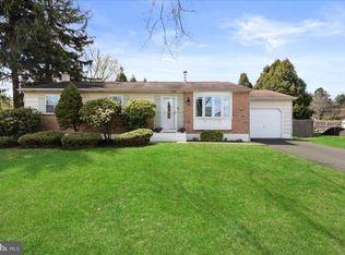 16 Dorothy Ave, Doylestown, PA 18901