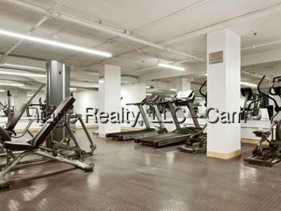 5th image of 295 Harvard Lee St #1011L