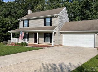 206 Forest Pond Rd, Kannapolis, NC 28083