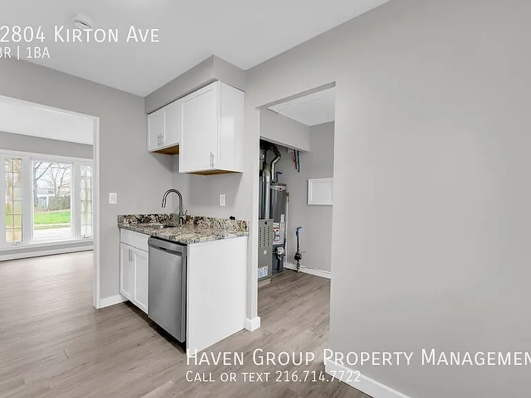 12804 Kirton Ave — Photo 8