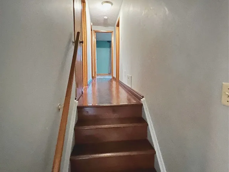 48 Blacktoft Dr #MAIN — Photo 3