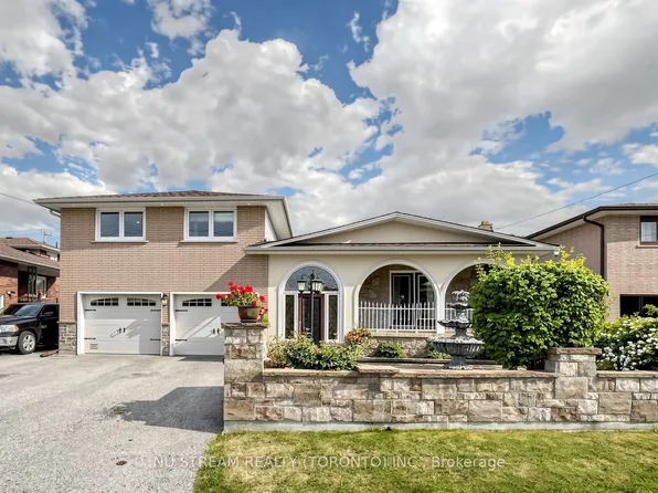 70 Back St, Bradford West Gwillimbury, ON L3Z 1W8