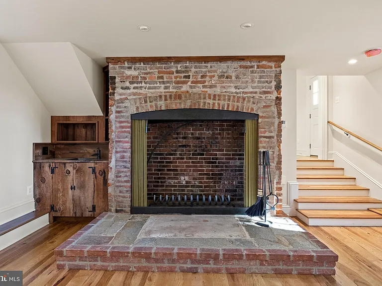 16131 Old York Rd — Photo 57