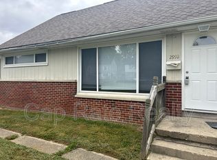 2992 E Moreland Dr, Columbus, OH 43209