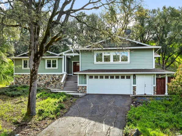 1492 Fawnwood Drive, Ukiah, CA 95482