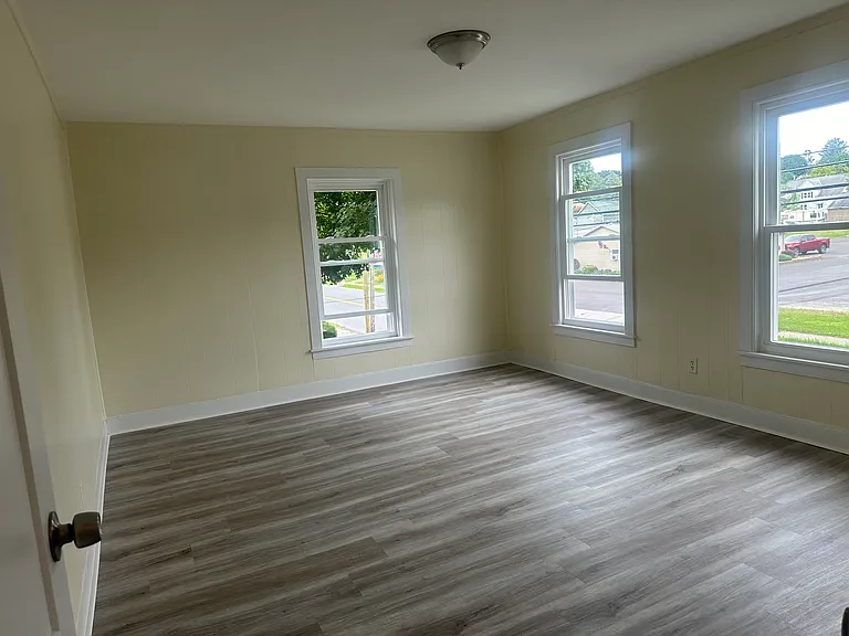 474 Main St #R — Photo 6