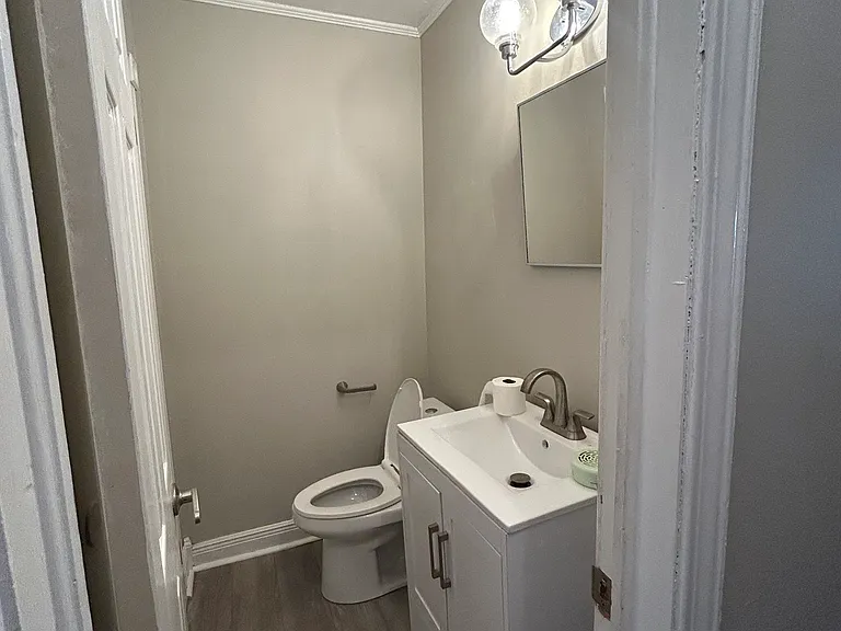 14 Plymouth Ave — Photo 6