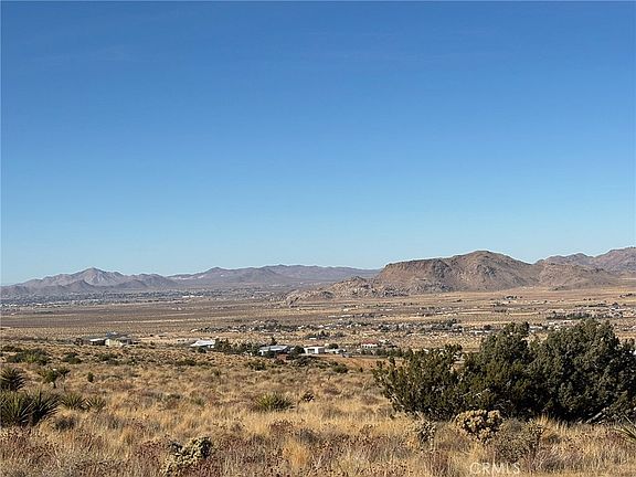 3rd image of 21 Luna Mountain Rd