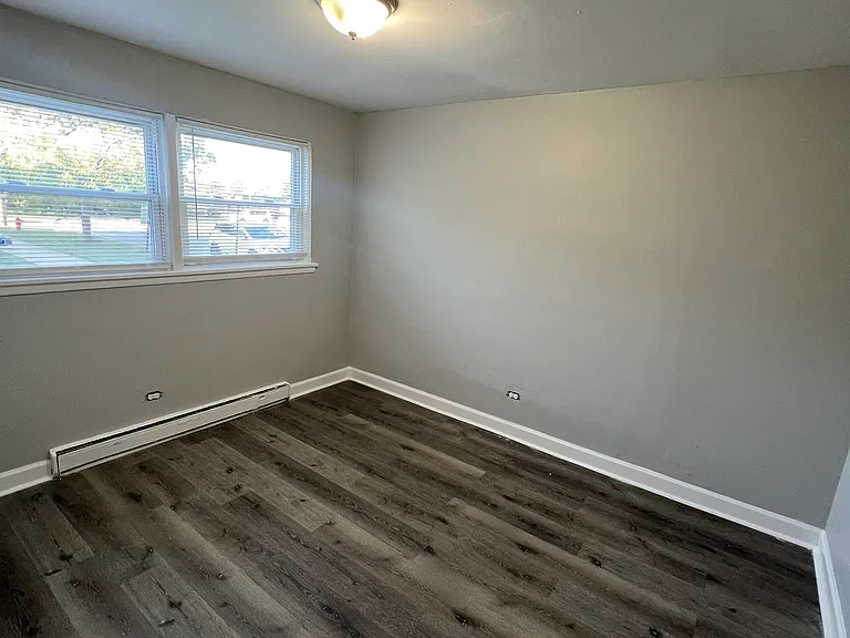 2109 W 119th St #6 — Photo 2