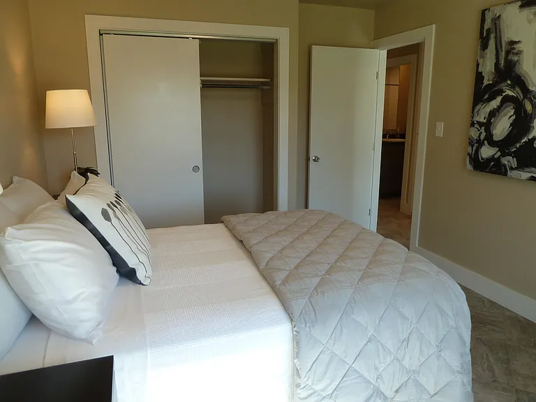 6802 La Salle Dr — Photo 25