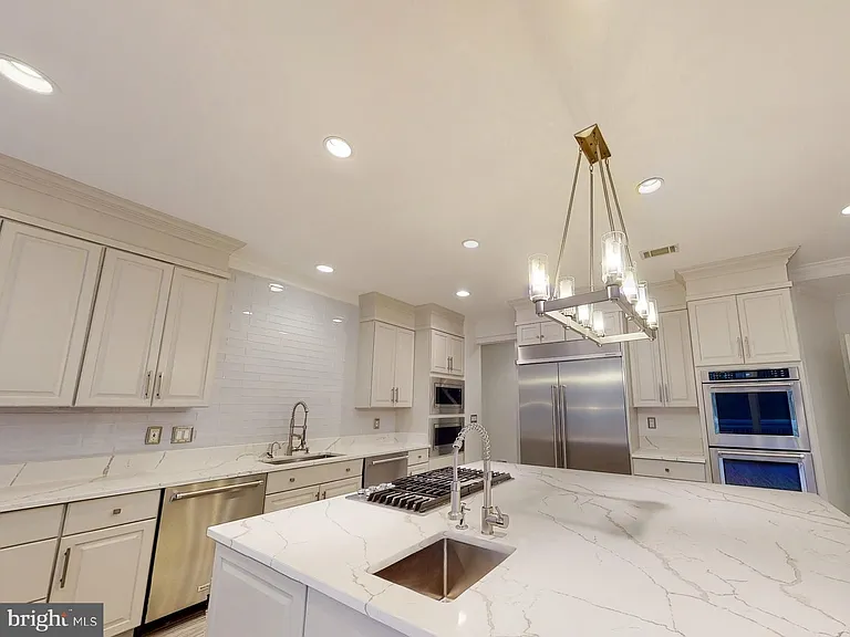 9629 Eagle Ridge Dr — Photo 18