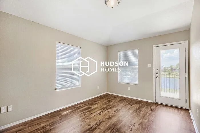 7406 Lake Front Trl — Photo 13