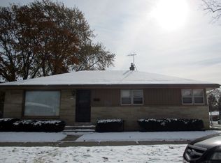 8329 W Courtland Ave, Milwaukee, WI 53218