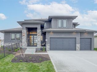 15283 W 172nd Pl, Olathe, KS 66062