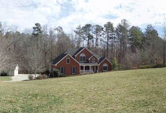 2nd image of 2891 Tree Top Rd