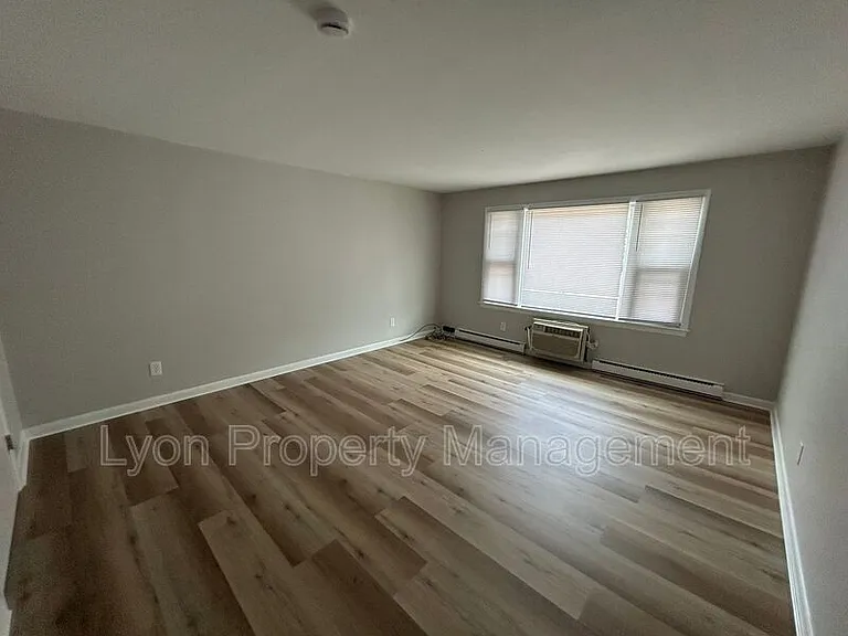 45 Marlborough St #3B — Photo 5