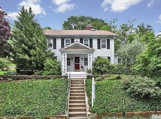 156 Fox Ln, Northport, NY 11768
