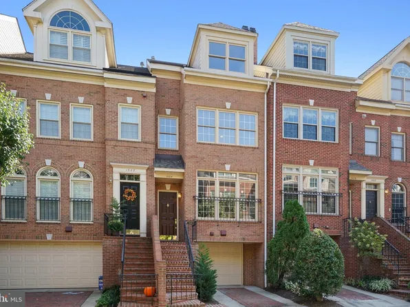 1504 N Colonial Ct, Arlington, VA 22209