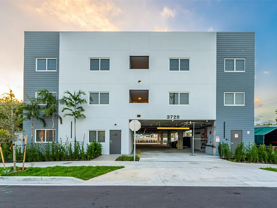 3728 NW 19th Ave #2