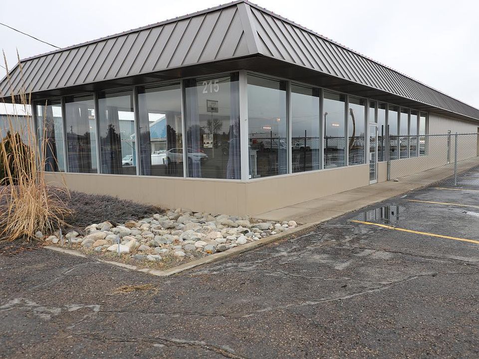 1st image of 215 Eastland Dr