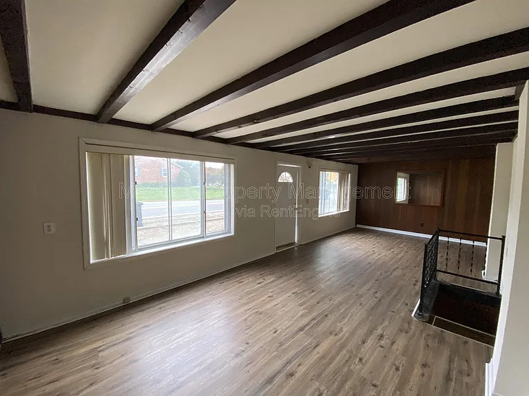601 Forbes St — Photo 8