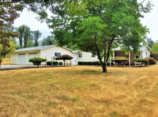 90263 Daisy Ln, Elmira, OR 97437