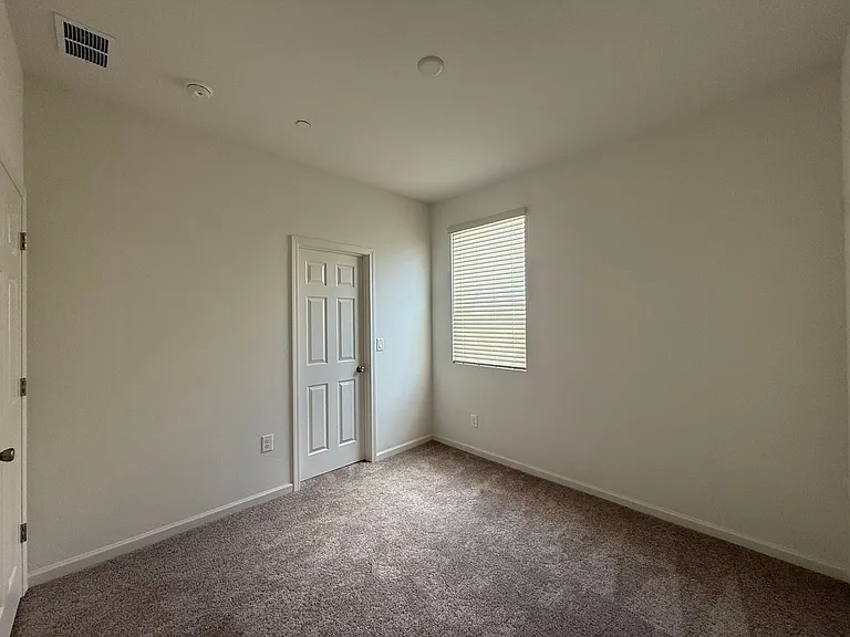632 Rock Crest Ave — Photo 13