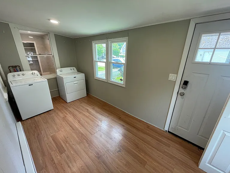 33-35 Wilson St — Photo 12