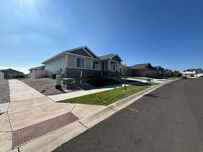 1333 Alyssa Way — Photo 3