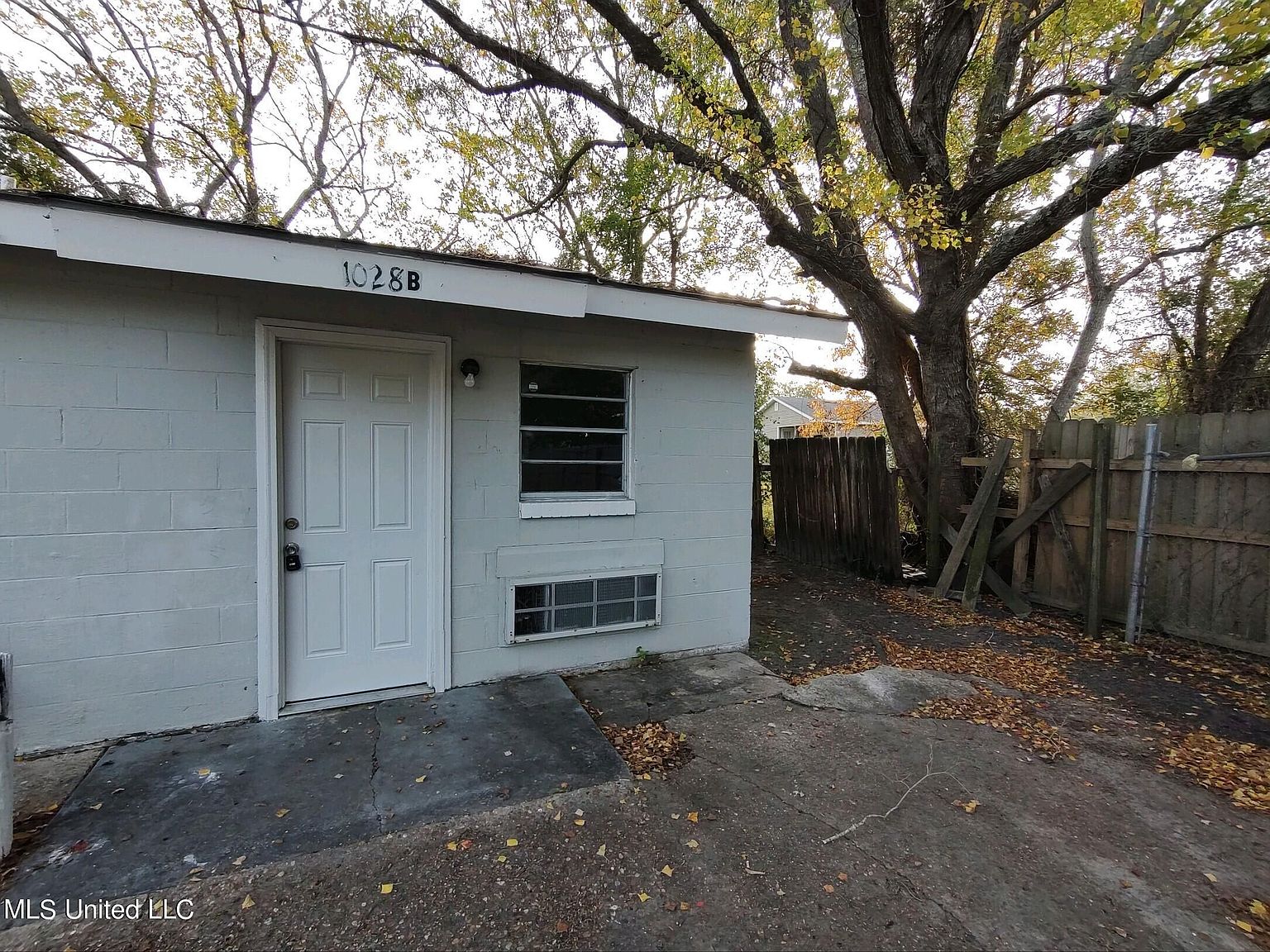 1028 Tucker Ave B, Pascagoula, MS 39567 Zillow